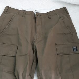 Cropped cargo pants
